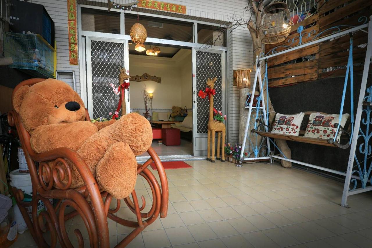 Xincun Seed Homestay Tainan Exterior foto